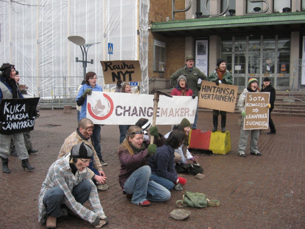 Kännykkäsi todellinen hinta? -tempaus 4.4.2009