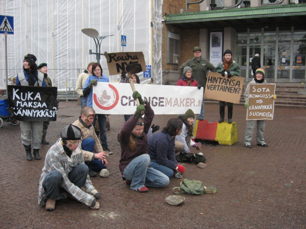Kännykkäsi todellinen hinta? -tempaus 4.4.2009