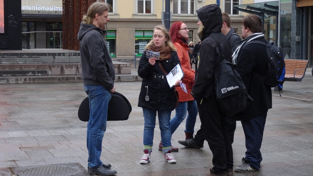 Changemakerin kampanjatempaus Oulussa 13.4.2014.