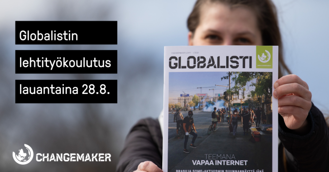 Kuvassa nainen pitää Globalisti-lehteä käsissään ja näyttää sitä kameralle.