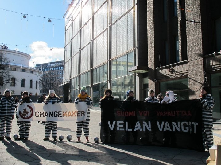 Velan vangit -lanseeraustempaus 5.3.2011