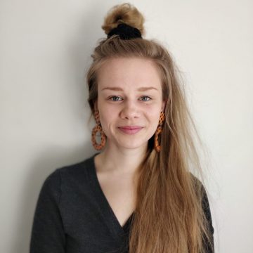 Kuvassa Elisa Kaartinen